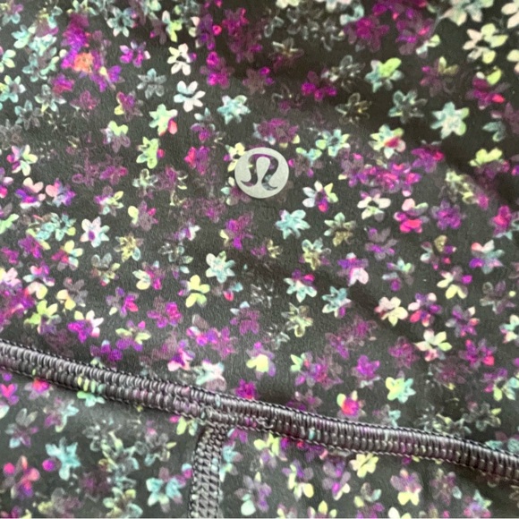 Lululemon Wunder Under High-Rise Crop 21" *Full-On Luxtreme
Fleur Motion Multi - Picture 7 of 8